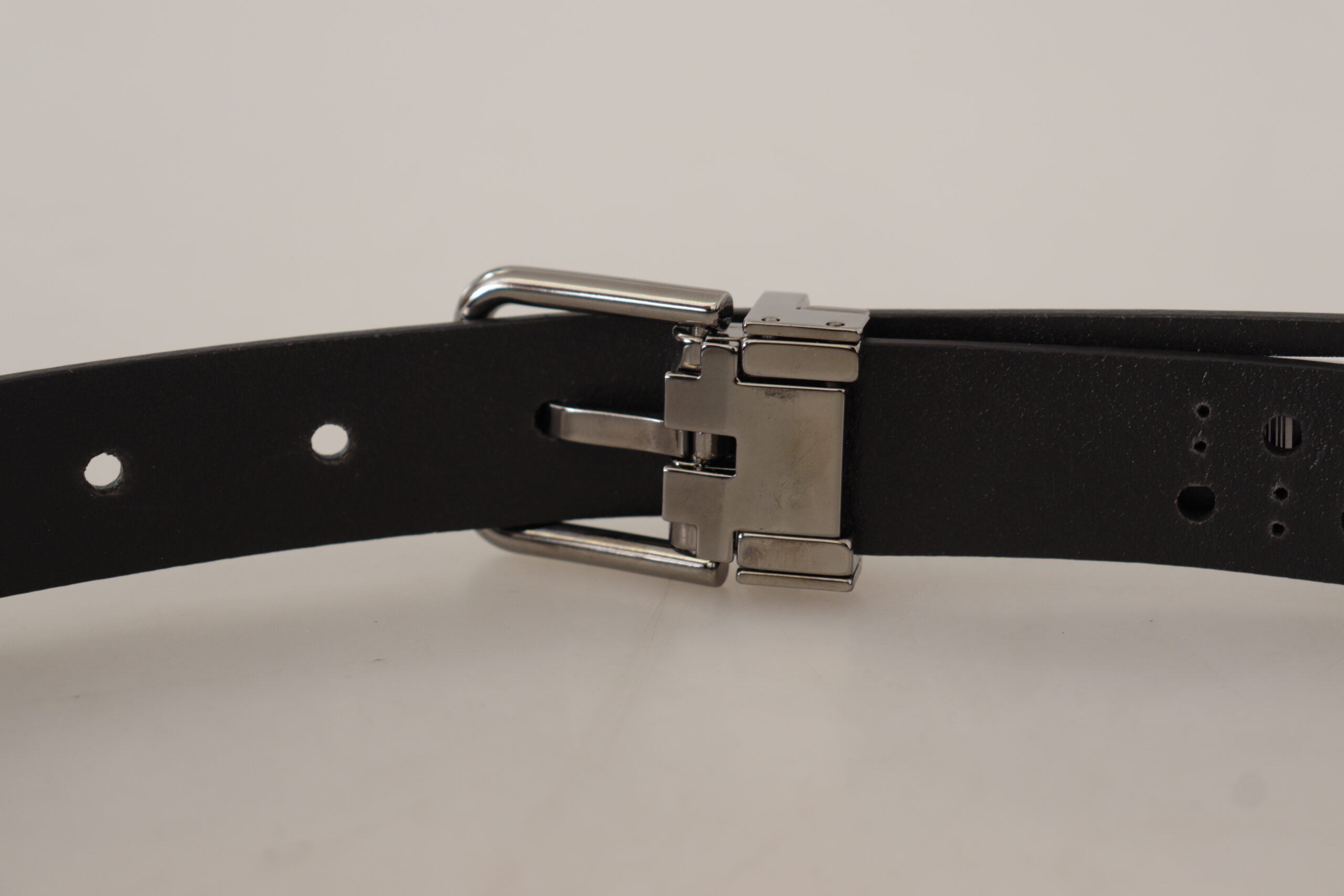 Dolce & Gabbana Black Calf Leather Perforated Metal Buckle Belt - Image 4